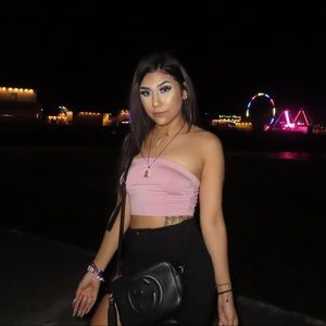 Meet your Posher, Selena